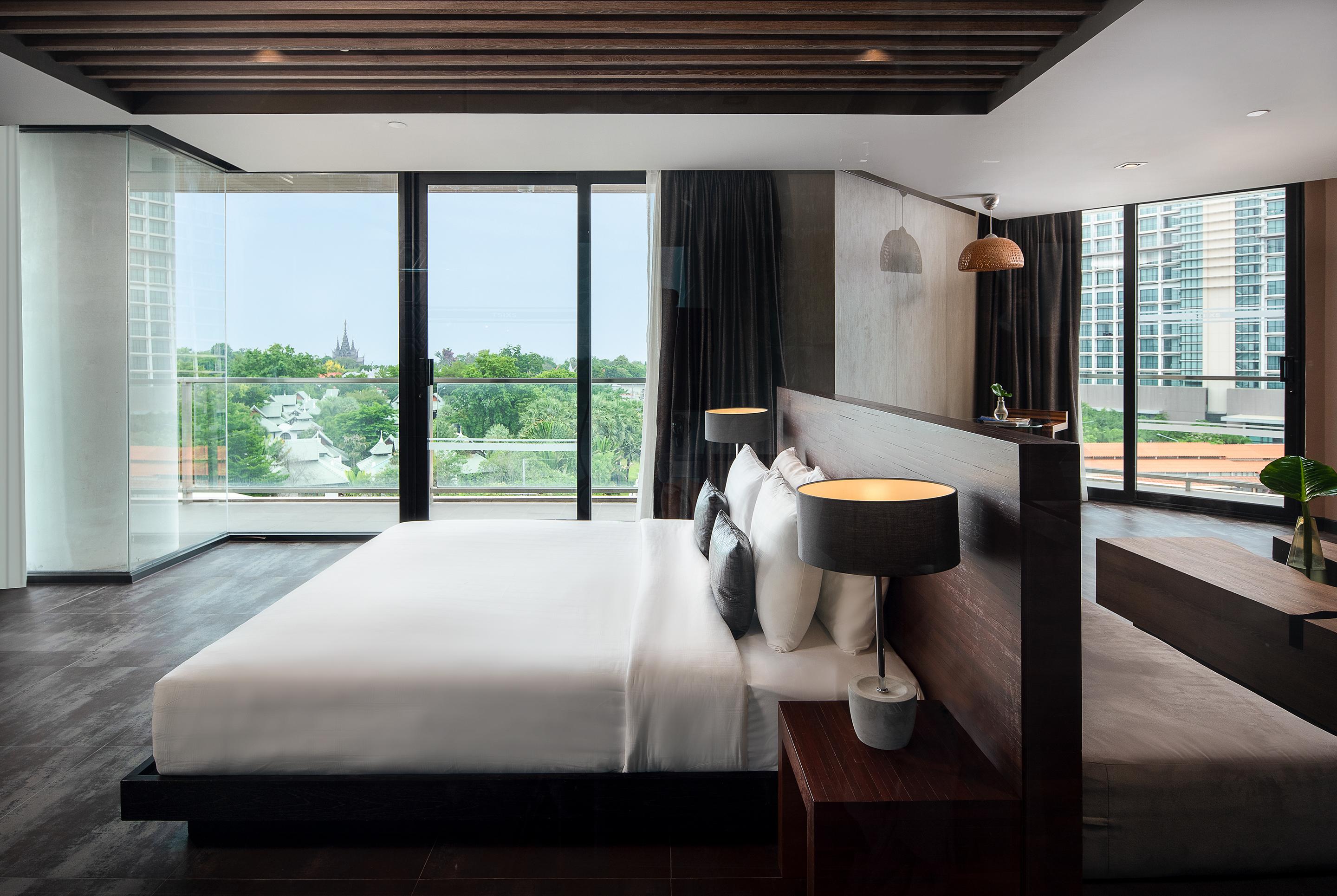 Tsix5 Quarter Hotel Pattaya Bagian luar foto